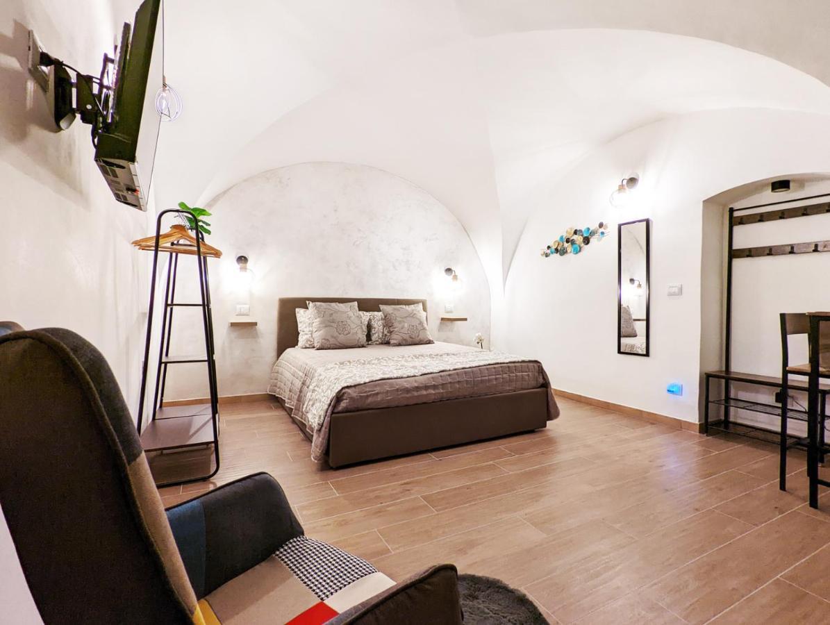Dama Suite Love & Private Jacuzzi Bari Eksteriør bilde