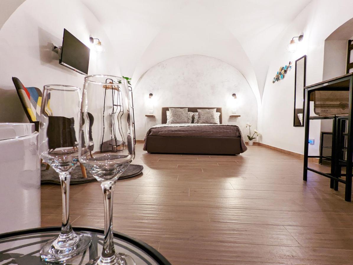 Dama Suite Love & Private Jacuzzi Bari Eksteriør bilde