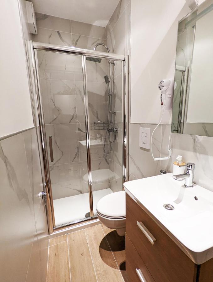 Dama Suite Love & Private Jacuzzi Bari Eksteriør bilde